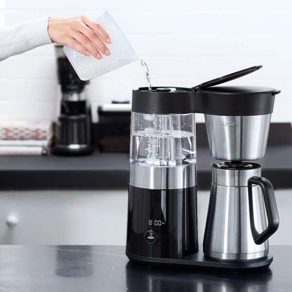 9-cup-coffee-maker-q8 lifestyle3_1.jpg