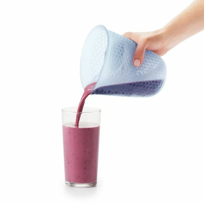 4-cup-squeeze-and-pour-measuring-cup-j9 measuring_cup_1.jpg