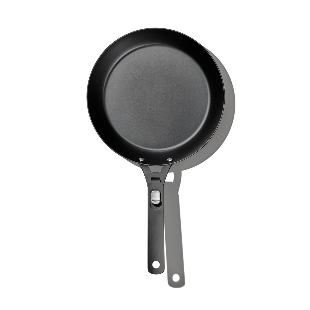 carbon-steel-with-removable-handle-10in-pan-m7 od__2059640001__10incarbonsteelpan_69_rgb.jpg