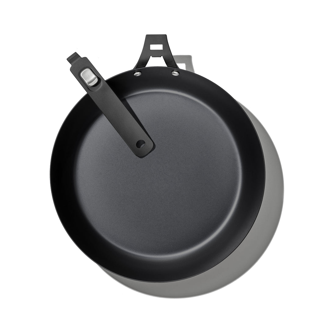 outdoor-12-inch-carbon-steel-pan-with-removable-handle-c1 od__2059650001_12incarbonsteelpan_59_rgb.jpg