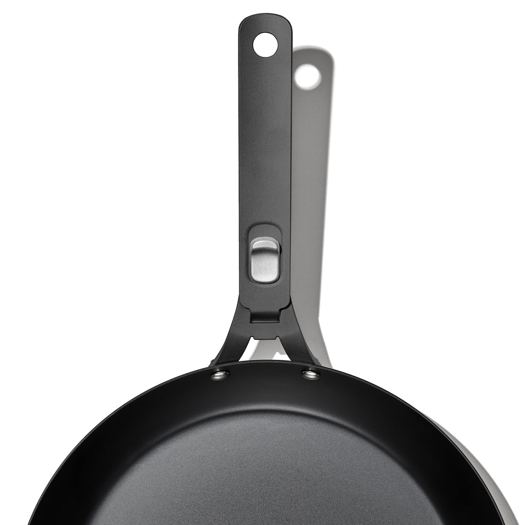 outdoor-12-inch-carbon-steel-pan-with-removable-handle-c1 od__2059650001_12incarbonsteelpan_86_rgb.jpg