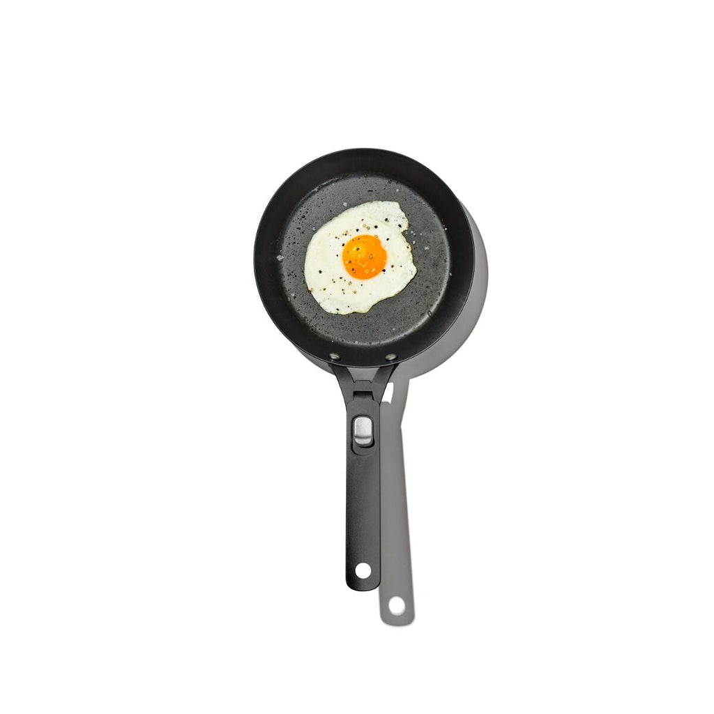 carbon-steel-with-removable-handle-10in-pan-m7 od__2059660001__8incarbonsteelpan_72_p_rgb.jpg