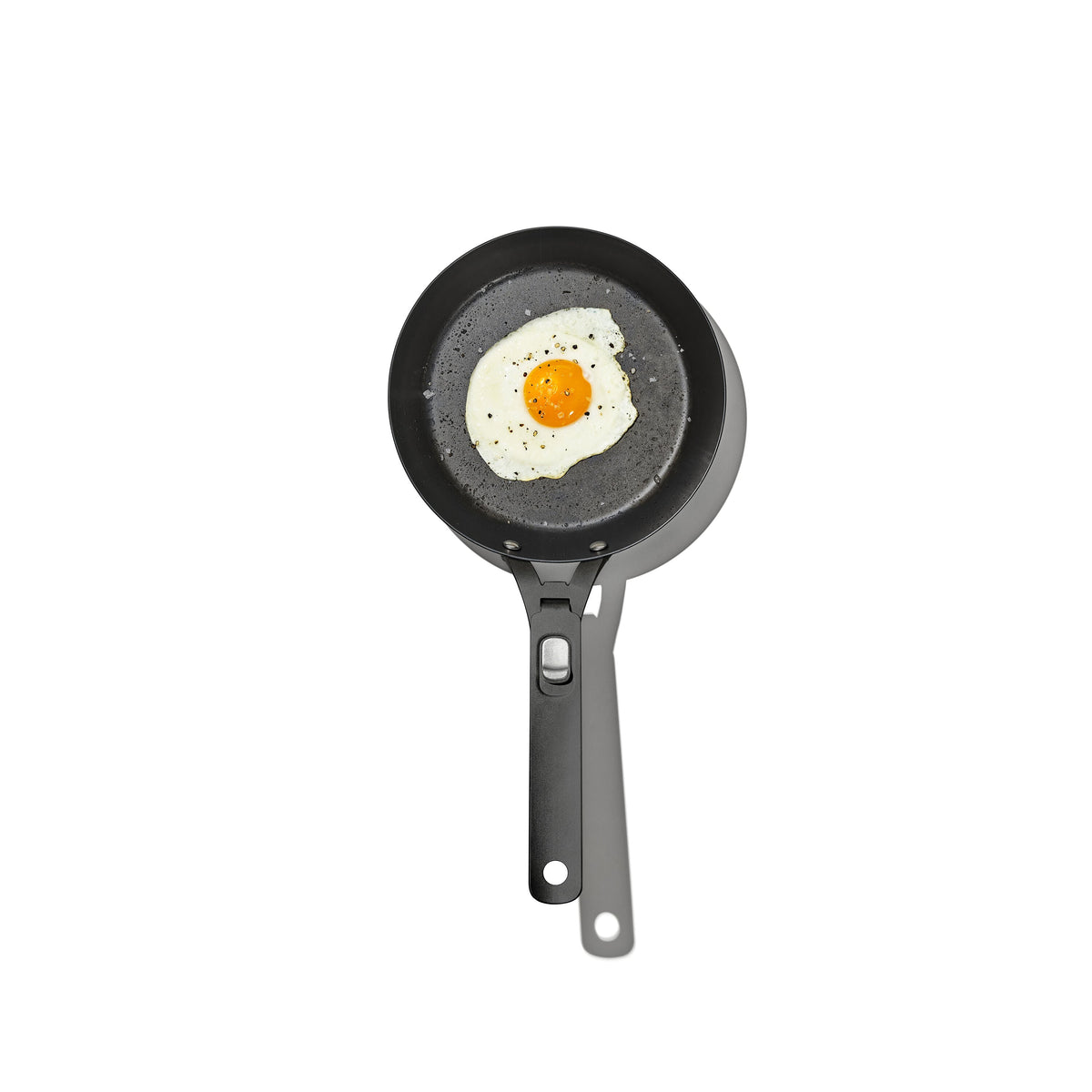 carbon-steel-with-removable-handle-8in-pan-a3 od__2059660001__8incarbonsteelpan_72_p_rgb_1.jpg