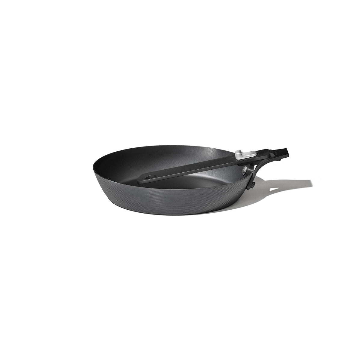 carbon-steel-with-removable-handle-8in-pan-a3 od__2059660001__8incarbonsteelpan_74_rgb.jpg