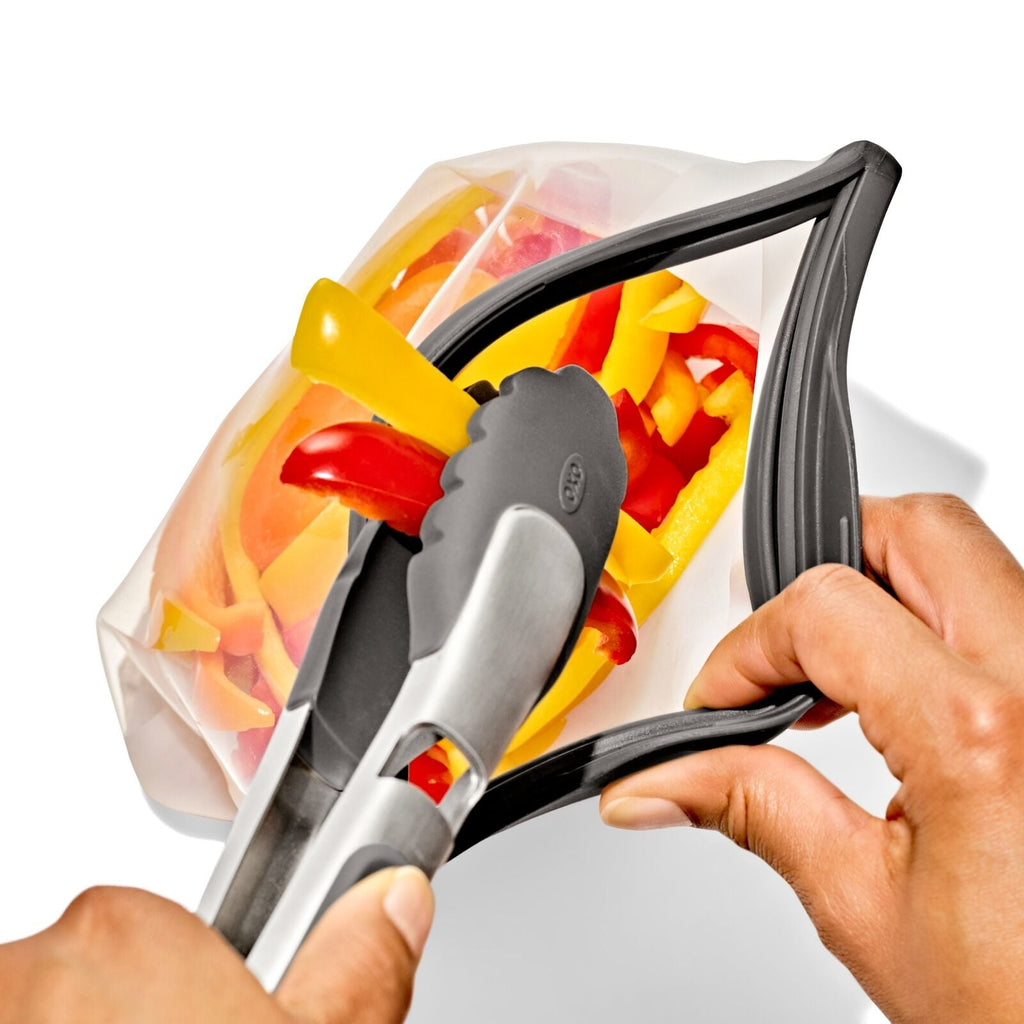 outdoor-silicone-reusable-stand-up-bag-quart-32-oz-o5 odr_9112800_siliconestandupsnack12oz_pdp_03_1.jpg