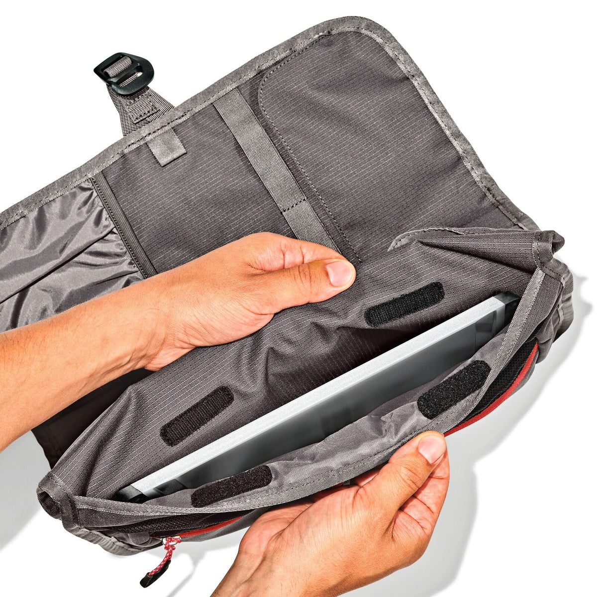 outdoor-camp-kitchen-tool-roll-m4 odr_9113900_campkitchentoolroll_pdp_07.jpeg