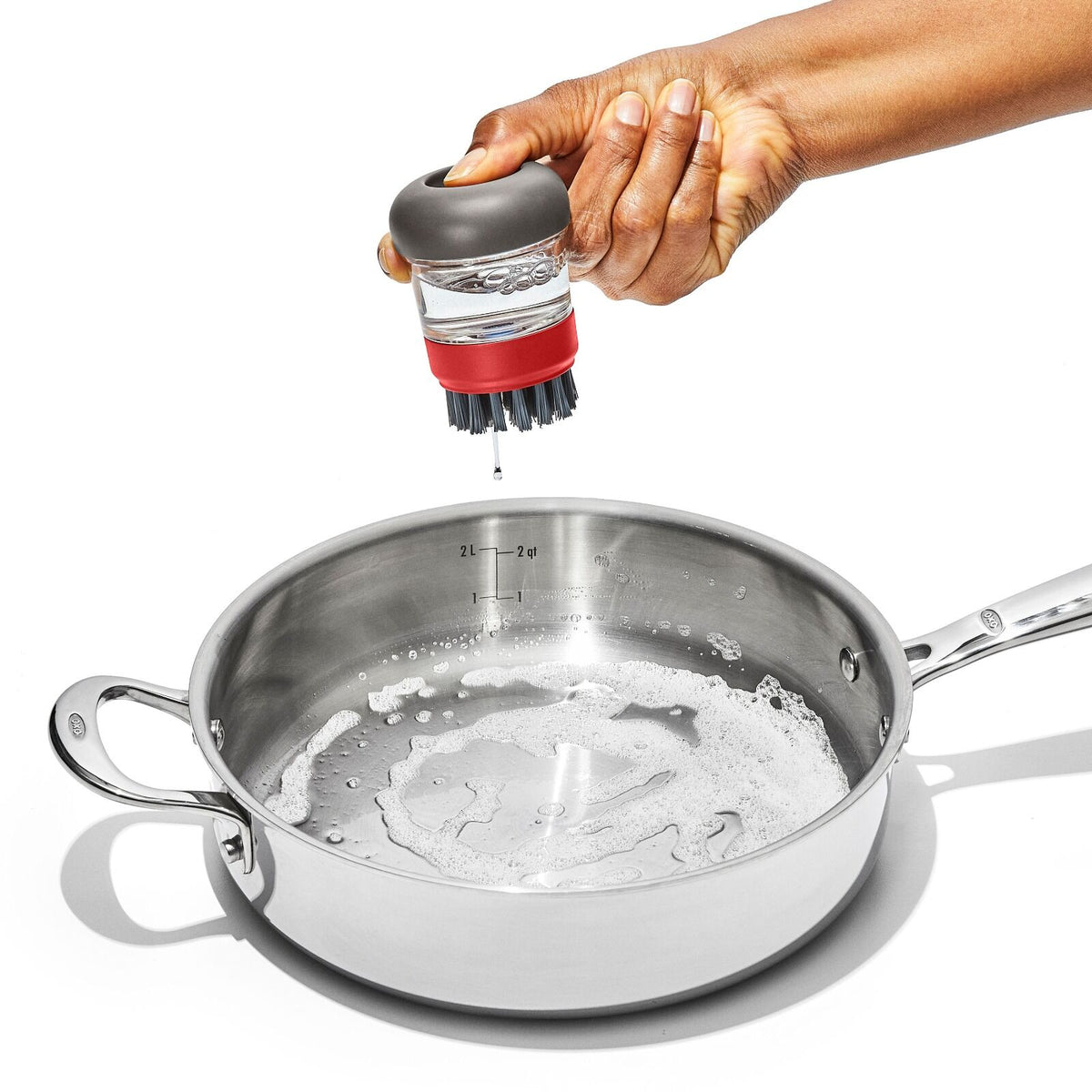 outdoor-soap-dispensing-dish-brush-with-storage-case-x2 odr_9209700_soapdispensingbrush_10.jpg