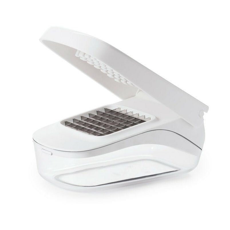 vegetable-chopper-with-easy-pour-opening-l9 onion.jpg