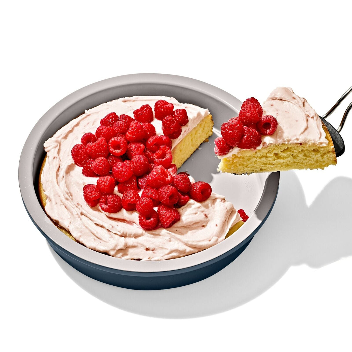 non-stick-pro-ceramic-coated-metal-bakeware-9-round-cake-pan-storm-blue-z2 oxo_11414100_9in-round-cake-pan-stormblue_apdp_03.jpg