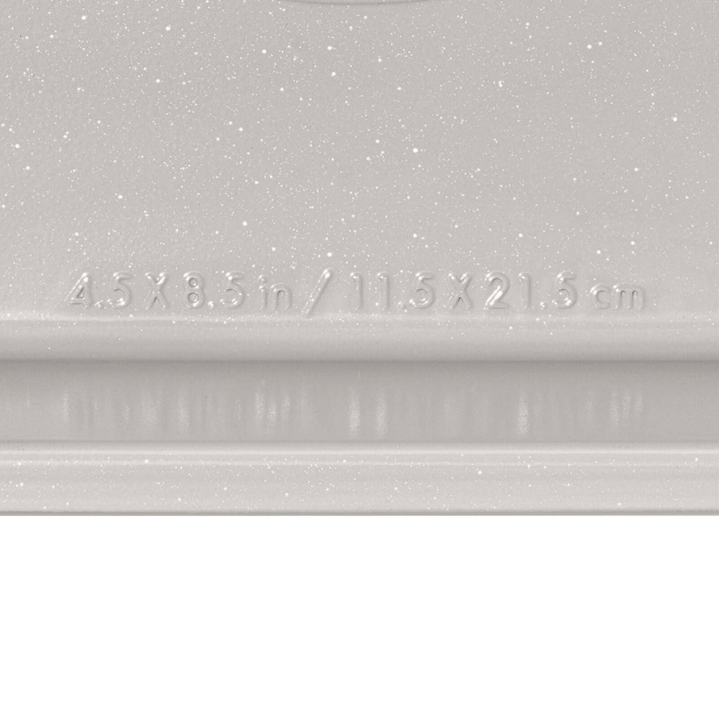 non-stick-pro-ceramic-coated-metal-bakeware-1lb-loaf-pan-storm-blue-m7 oxo_1lb-loaf-pan_pdp_05.jpg