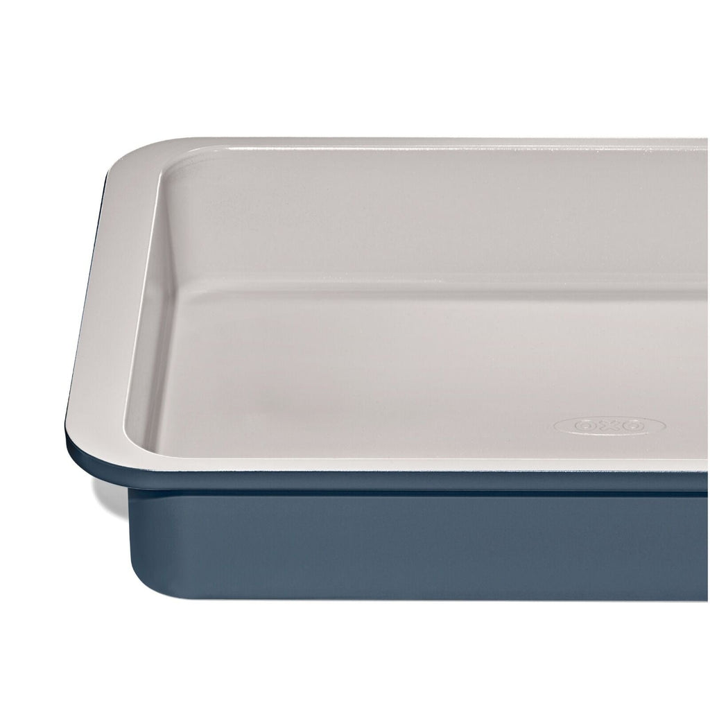 non-stick-pro-ceramic-coated-metal-bakeware-9-x-13-cake-pan-storm-blue-k8 oxo_9x13-cake-pan-stormblue_pdp_05.jpg