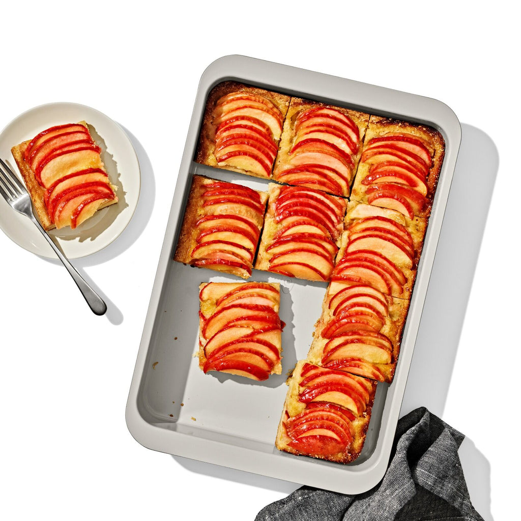 non-stick-pro-ceramic-coated-metal-bakeware-9-x-13-cake-pan-storm-blue-k8 oxo_9x13-cake-pan_pdp_01.jpg