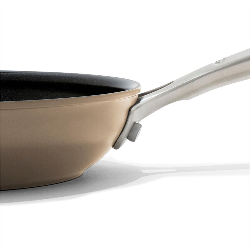 enhanced-non-stick-8-inch-frypan-e4 oxo_cc010457-001_enhanced-nonstick-8in-fry-pan-biscuit_pdp_03.jpg