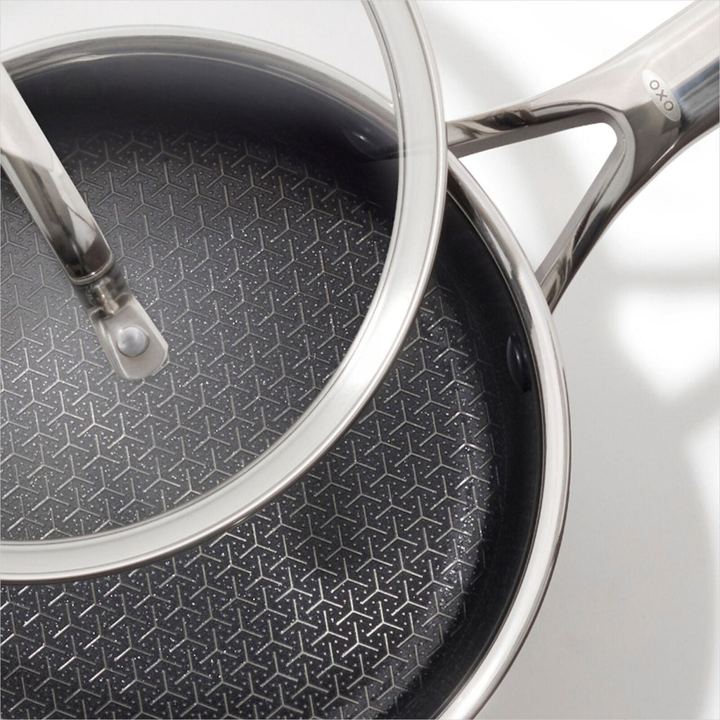 trident-hybrid-non-stick-stainless-steel-2-5-qt-saucepan-with-lid-m6 oxo_cc010465-001_trident-2p5qt-sauce_ss_pdp_03.jpeg