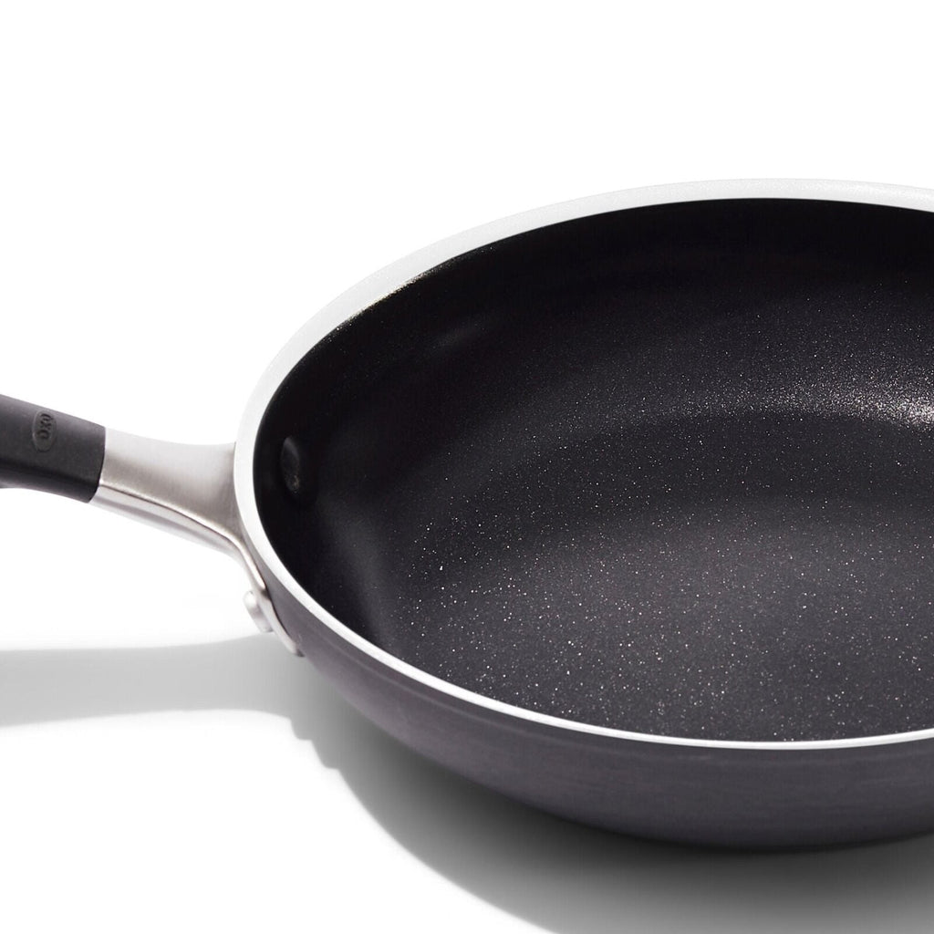 non-stick-pro-every-day-8-inch-frypan-j7 oxo_cc010468-001_nonstick-everyday-8in-fry-pan_pdp_06.jpg