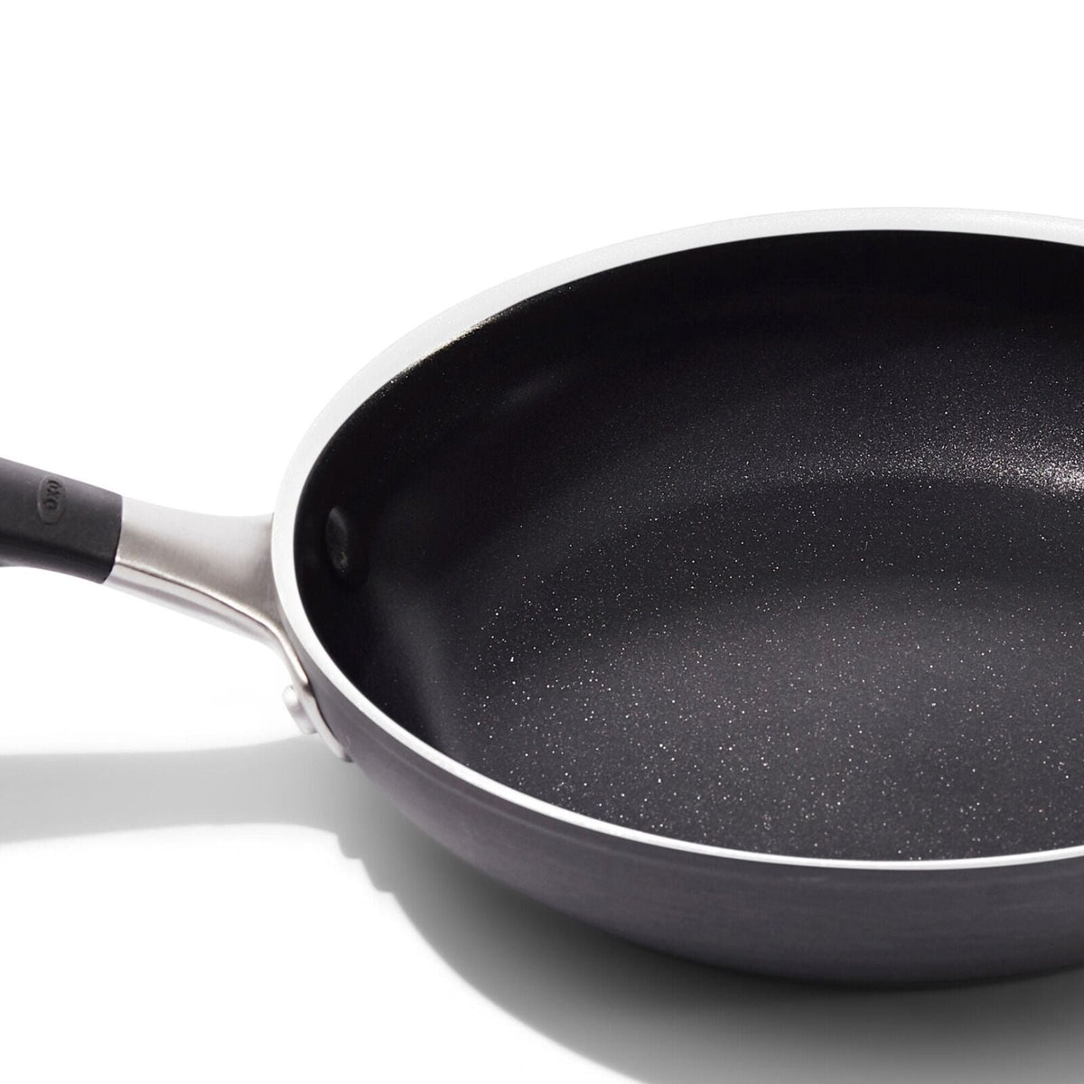 non-stick-pro-every-day-8-inch-frypan-j7 oxo_cc010468-001_nonstick-everyday-8in-fry-pan_pdp_06.jpg
