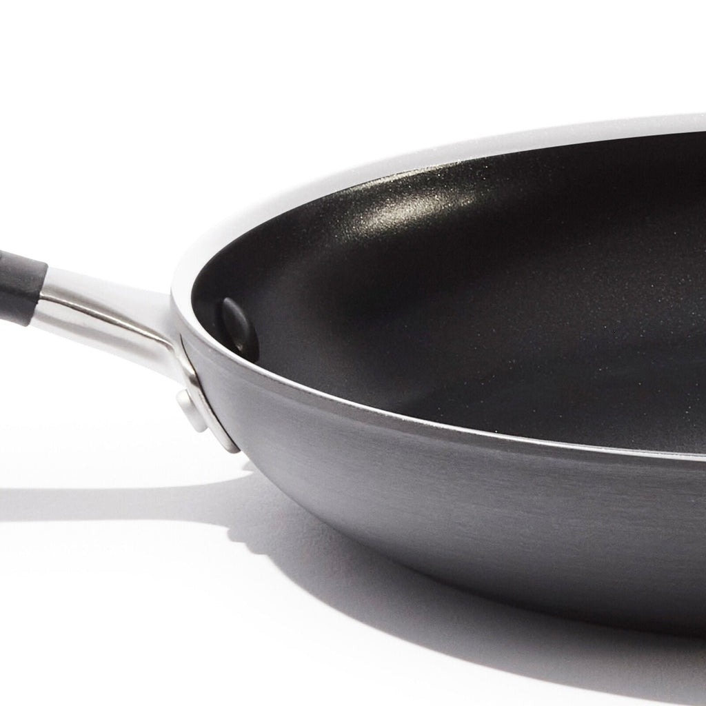 non-stick-pro-every-day-10-inch-fry-pan-g9 oxo_cc010469-001_nonstick-everyday-10in-fry-pan_pdp_06_1_.jpg