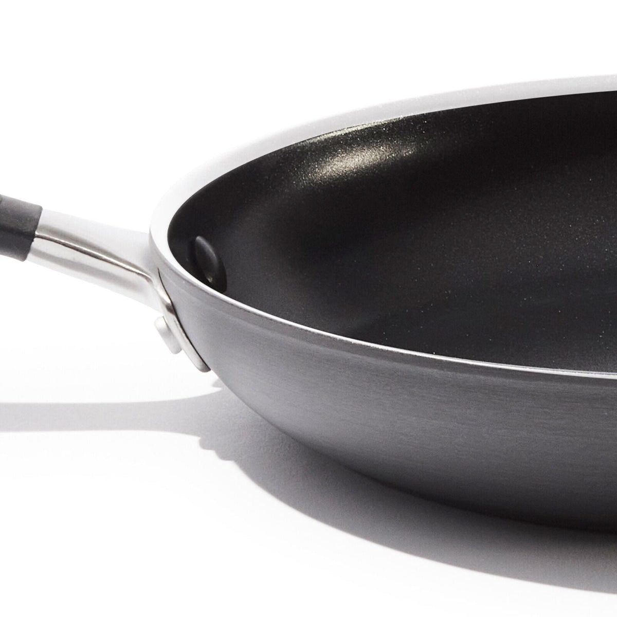 non-stick-pro-every-day-12-inch-frypan-q7 oxo_cc010470-001_nonstick-everyday-12in-fry-pan_pdp_06.jpg