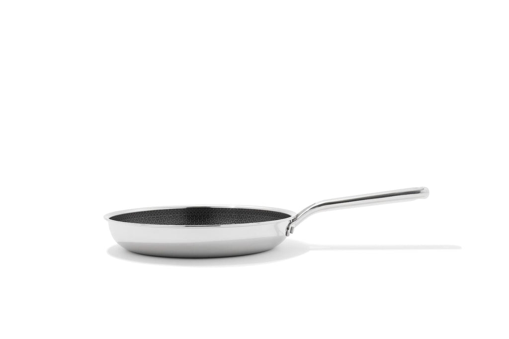 trident-hybrid-non-stick-stainless-steel-10-piece-set-h5 oxo_cc011152-001_trident-10pc-set_04.jpg