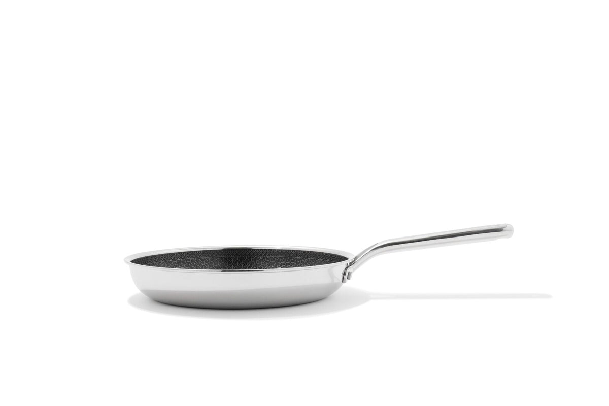trident-hybrid-non-stick-stainless-steel-10-piece-set-h5 oxo_cc011152-001_trident-10pc-set_04.jpg