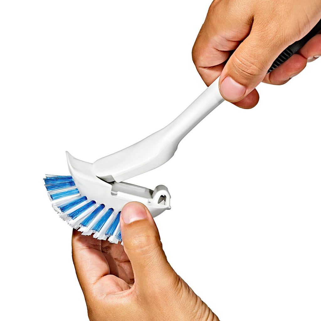 dish-brush-refills-4-pack-l0 oxo_dish-brush-with-replaceable-head_pdp_06.jpg