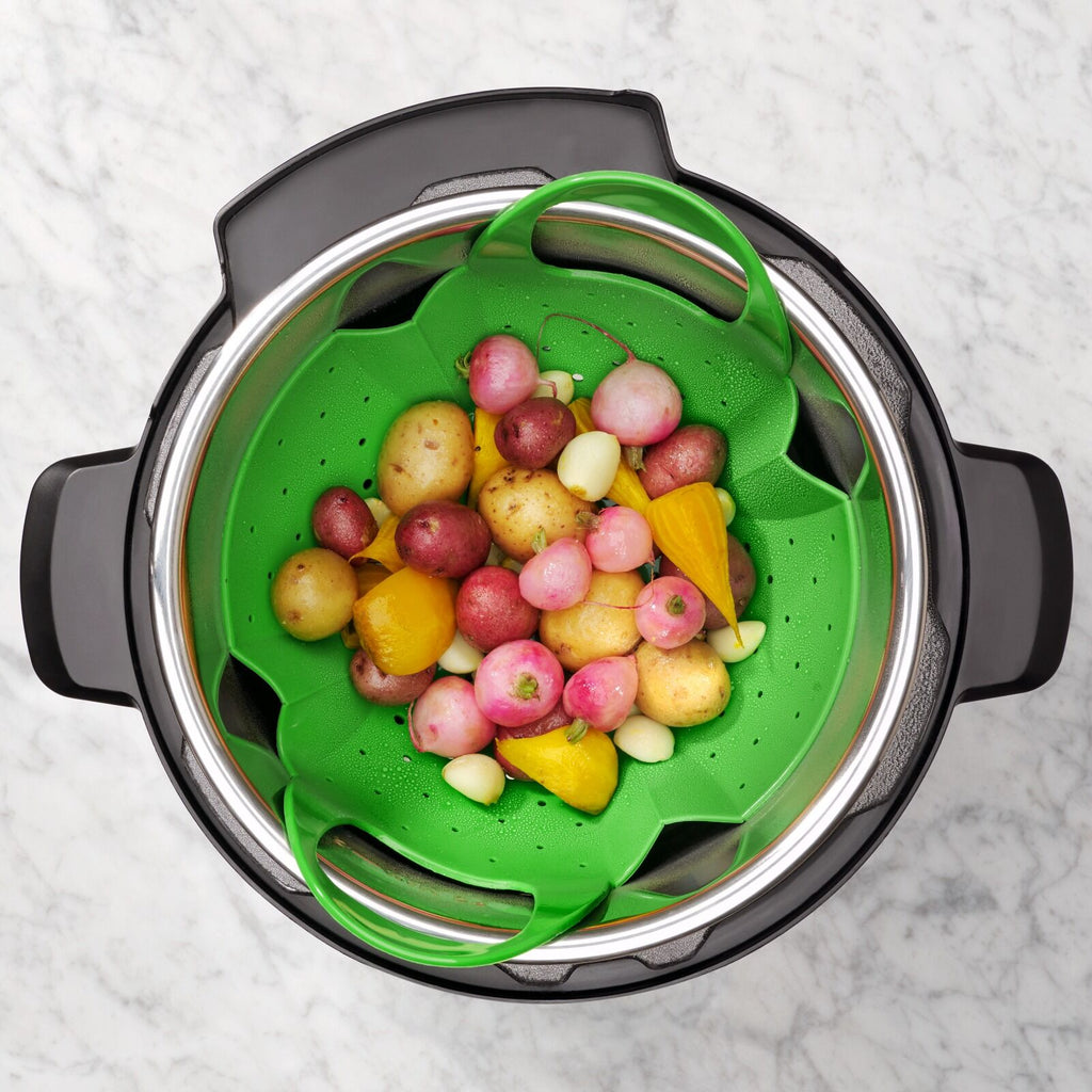 silicone-steamer-t5 oxo_food_silicone_steamer-1142380_012.jpg