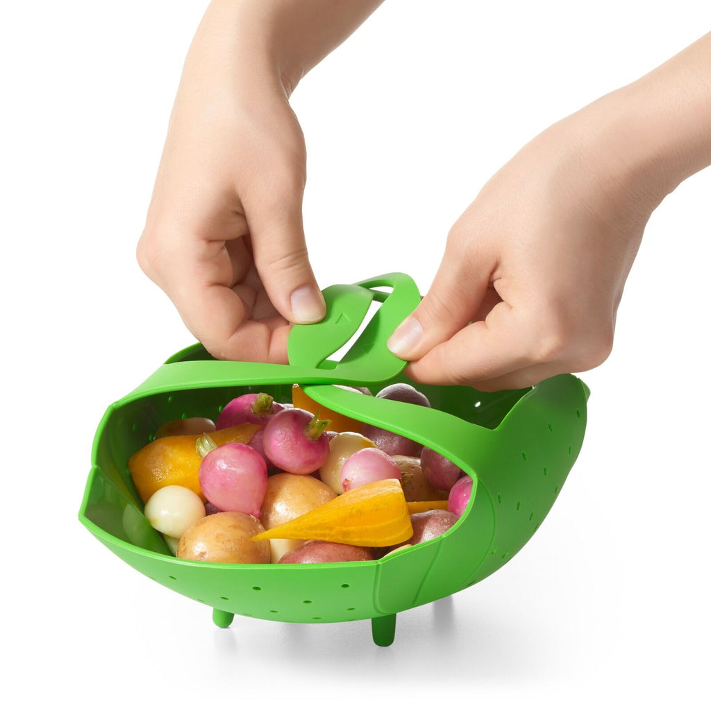 silicone-steamer-t5 oxo_food_silicone_steamer-1142380_015.jpg