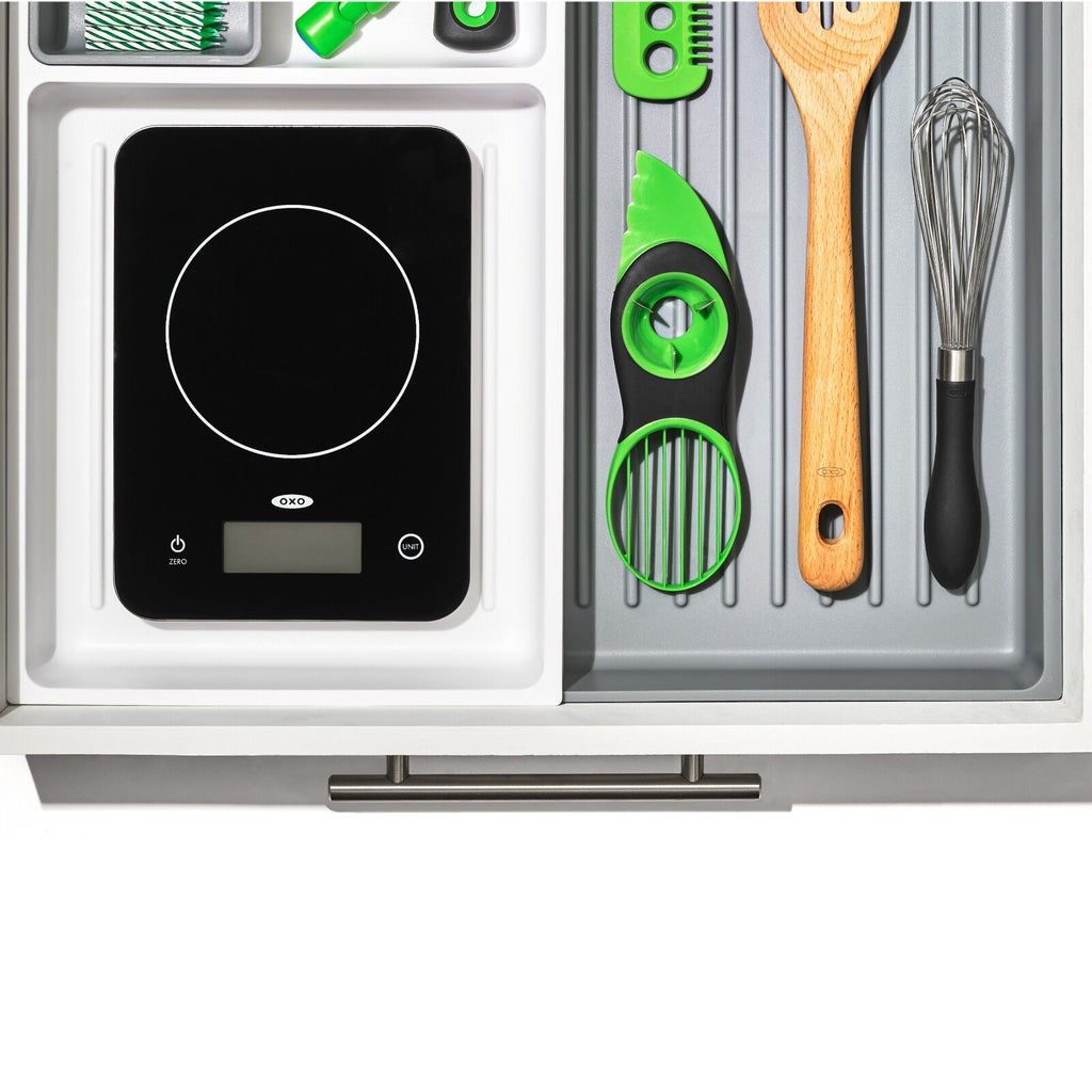 everyday-glass-food-scale-11lbs-5kg-p0 oxo_glass_food_scale-11345800_013.jpg