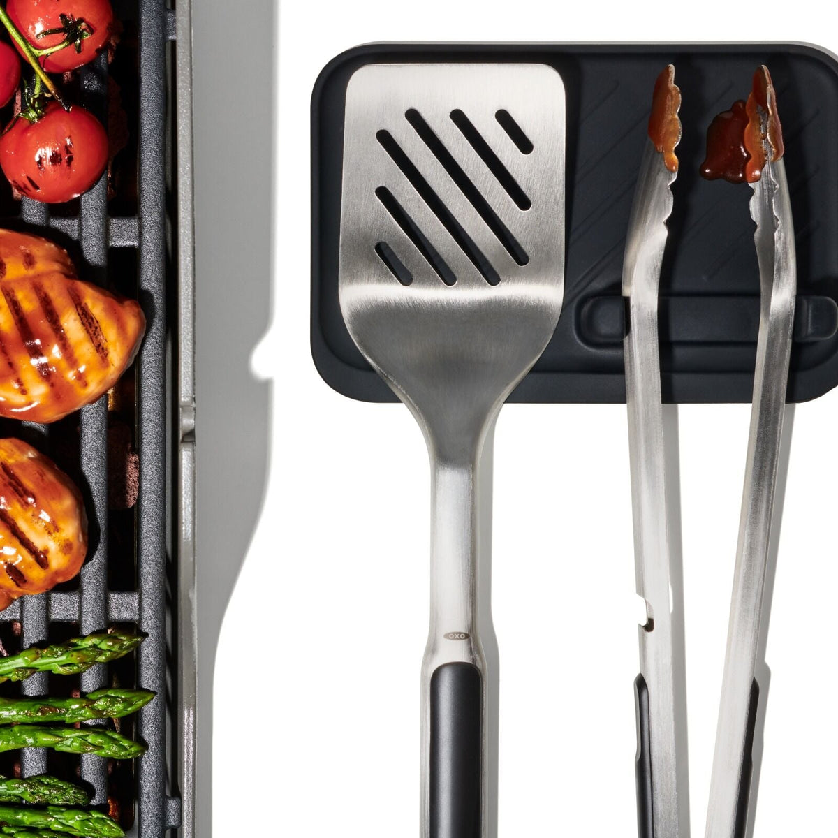outdoor-3-piece-grilling-tool-set-h7 oxo_grilling_tool_set-9110100_013.jpg