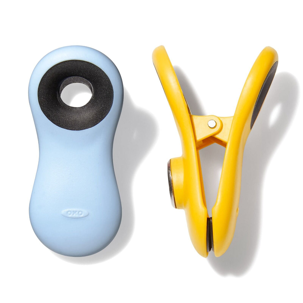 magnetic-all-purpose-clips-4-pack-assorted-colors-n0 oxo_magnetic_clips_set-13328400_015.jpg