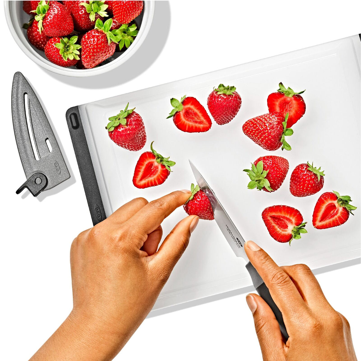 3-5-in-paring-knife-with-locking-sheath-d9 oxo_paring-knife-with-sheath_pdp_05.jpeg