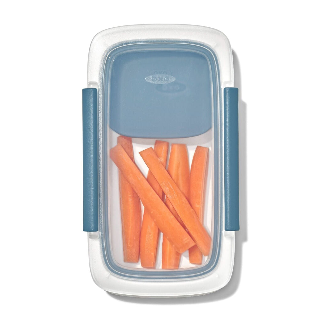 prep-and-go-snack-and-dip-container-1-6-cups-0-4-l-k3 oxo_prep-go-snack-dip-container_pdp_02.jpeg