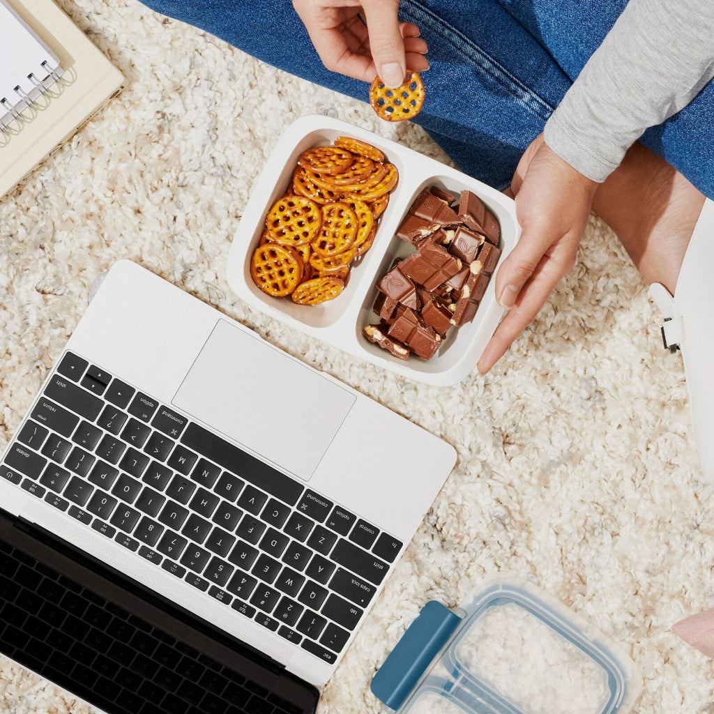 prep-and-go-2-cup-divided-container-b2 oxo_prepgo_2cup-divided-container_apdp_pdp_04_1_.jpeg