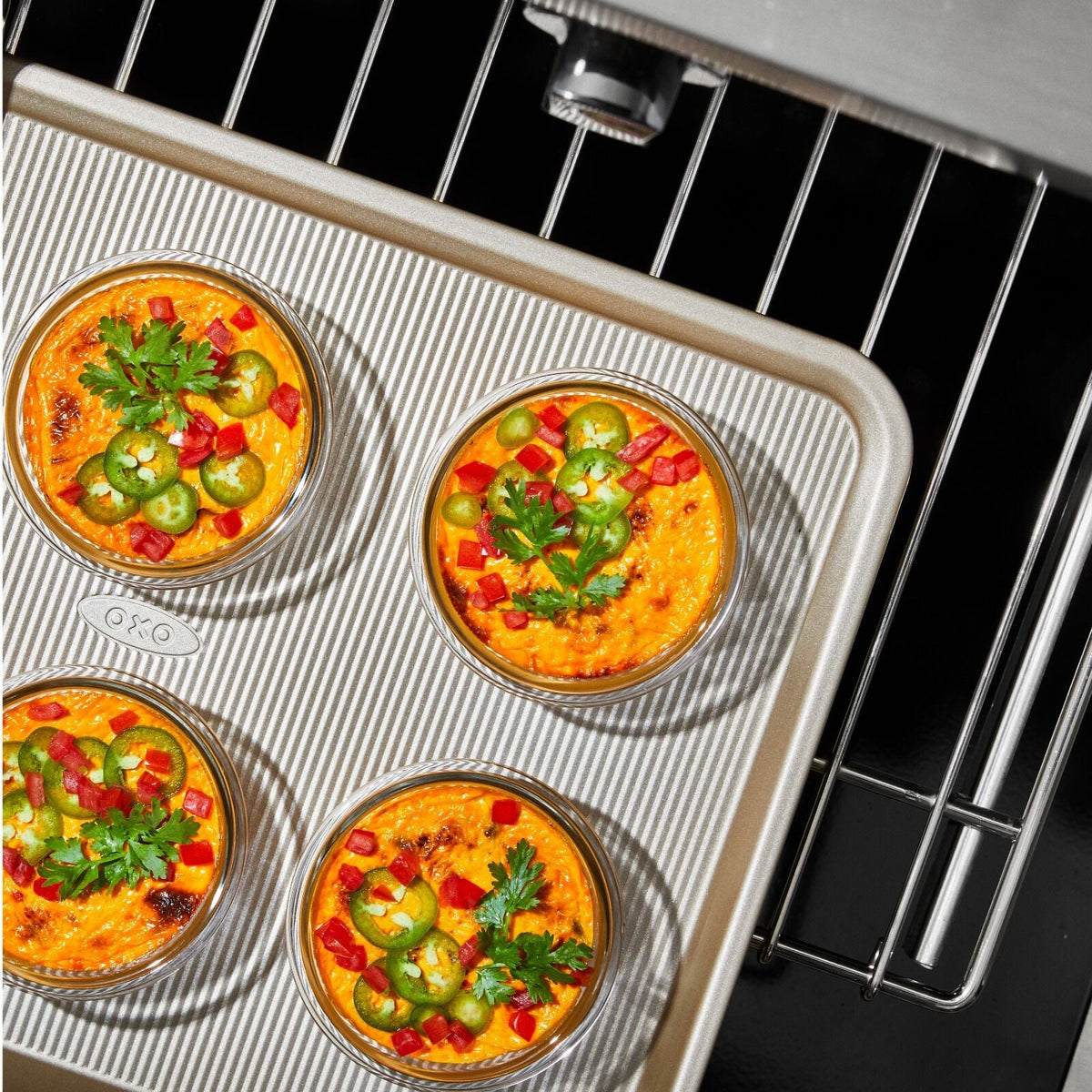 smart-seal-8-piece1-cup-glass-round-container-set-h5 oxo_smart_seal_containers-11382700_013.jpg