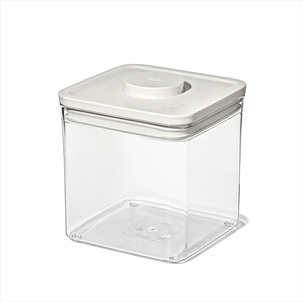 oxo-pet-pop-container-big-square-short-2-8-qt-2-6-l-o7 pet_7102800_pop-2p6qt_apdp_00_main.jpeg