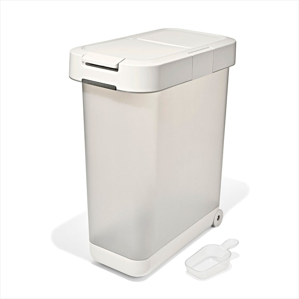 oxo-pet-airtight-food-container-with-scoop-extra-large-o3 pet_7301600_airtight-food-container-extra-large_apdp_00_main.jpeg