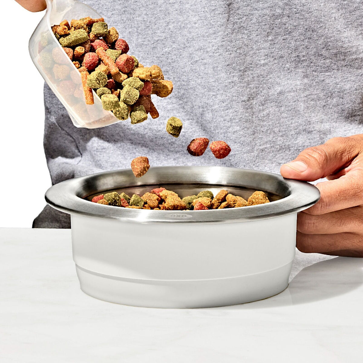 oxo-pet-nonslip-bowl-large-4-cups-950-ml-d3 pet_nonslip-bowls-slow-feeders_pdp_04_2.jpeg