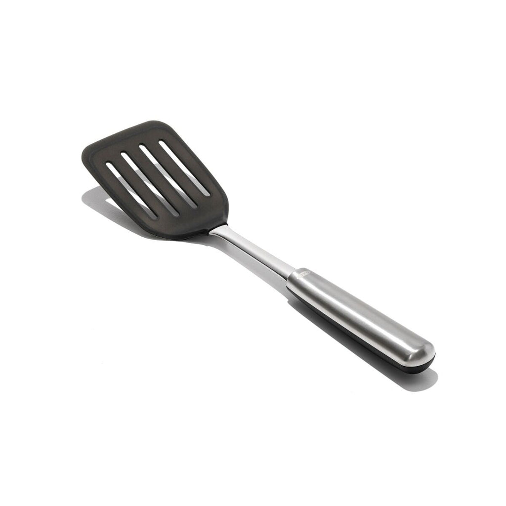 oxo-steel-silicone-flexible-turner-i8 stl_3120800_091620_7_rgb.jpg