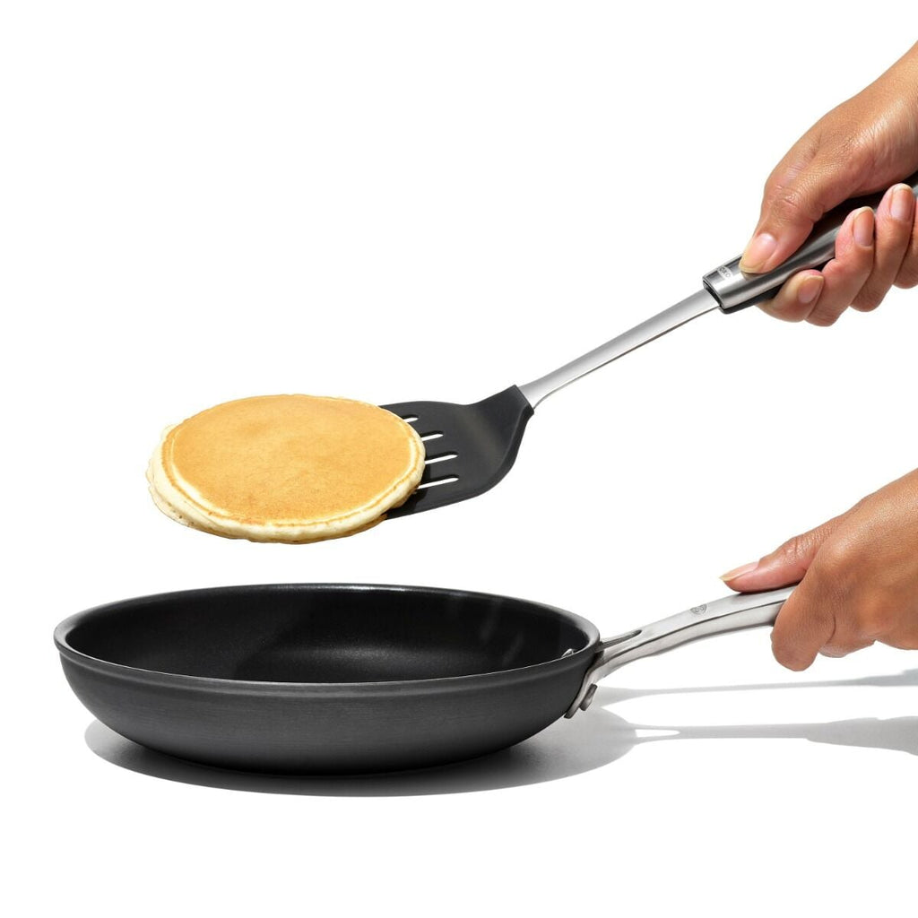 oxo-steel-silicone-flexible-turner-i8 stl_3120800_092120_8_rgb.jpg