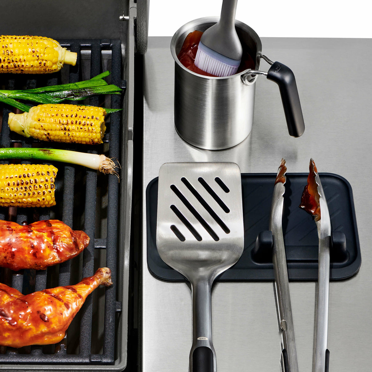 grilling-tool-rest-y5 sw_21185800_052020_7_rgb_1_.jpg