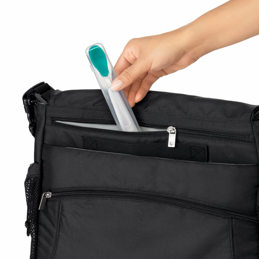 on-the-go-feeding-spoon-w9 tot_61138500_4_1_.jpg
