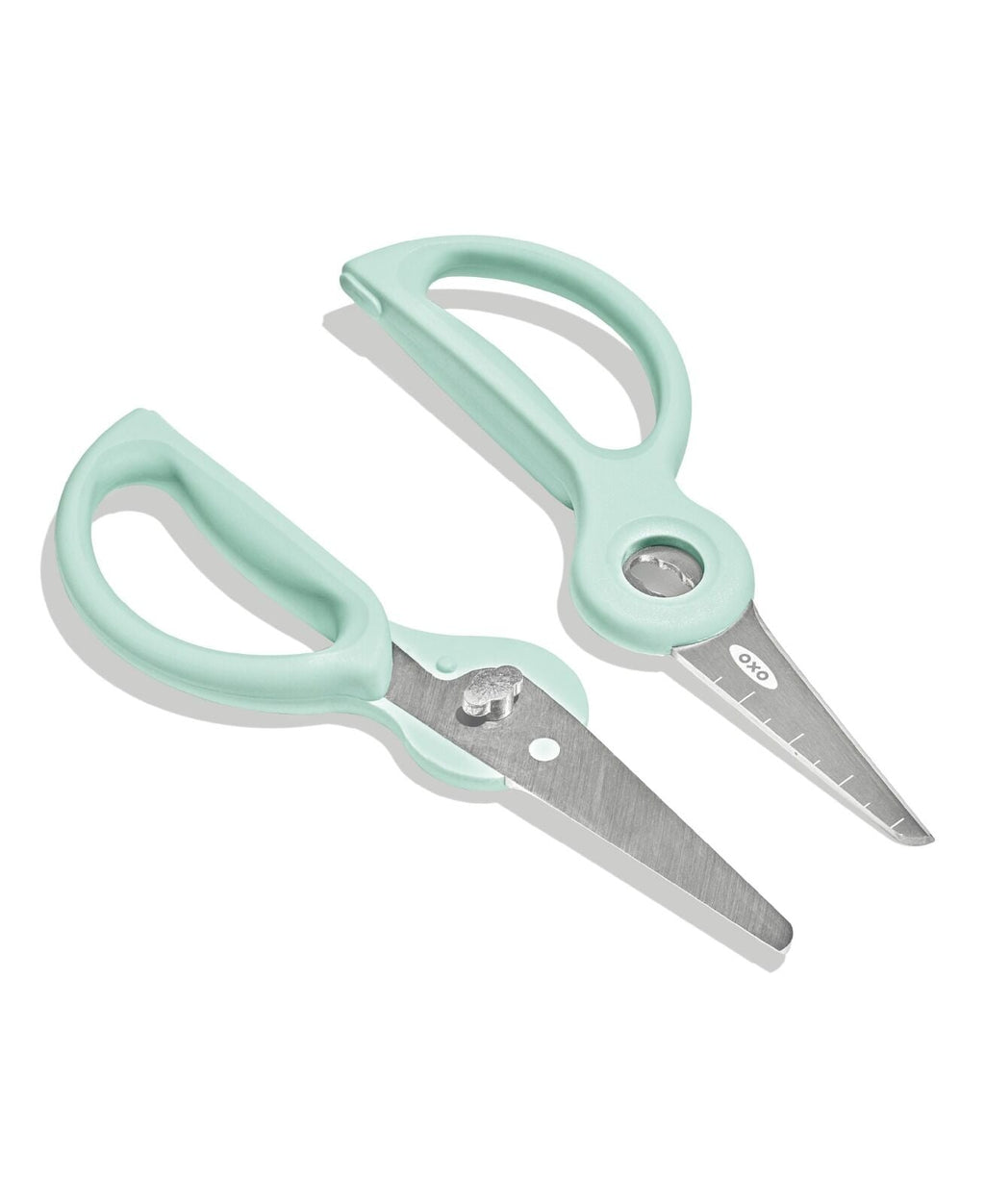 on-the-go-food-scissors-with-case-q7 tot_61176600_baby-food-scissors-opal_pdp_macys_05.jpeg