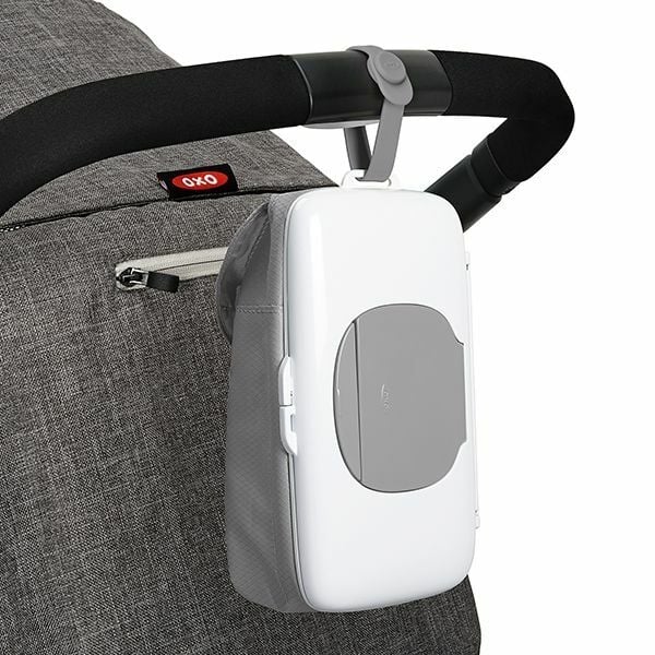 on-the-go-wipes-dispenser-with-diaper-pouch-k9 tot_62100200_1b.jpg