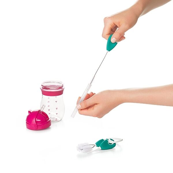 cleaning-set-for-straw-and-sippy-cups-g7 tot_62123100_4d.jpg