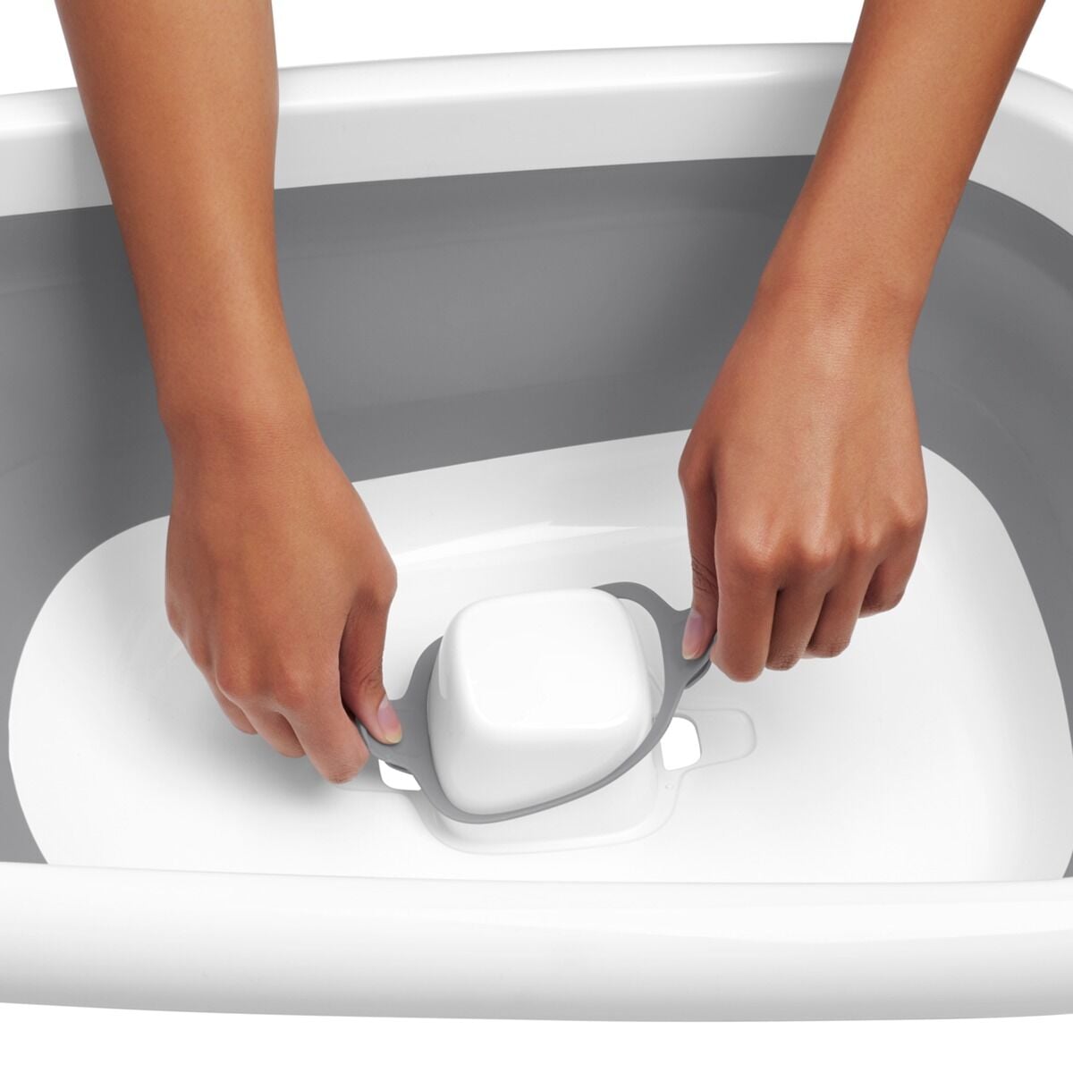 splash-and-store-bathtub-y9 tot_63142700_4.jpg