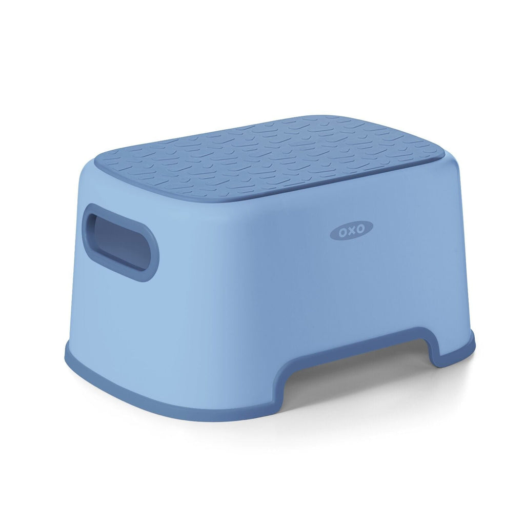 step-stool-dusk-f8 tot_63171600_step-stool-dusk_00_main.jpeg