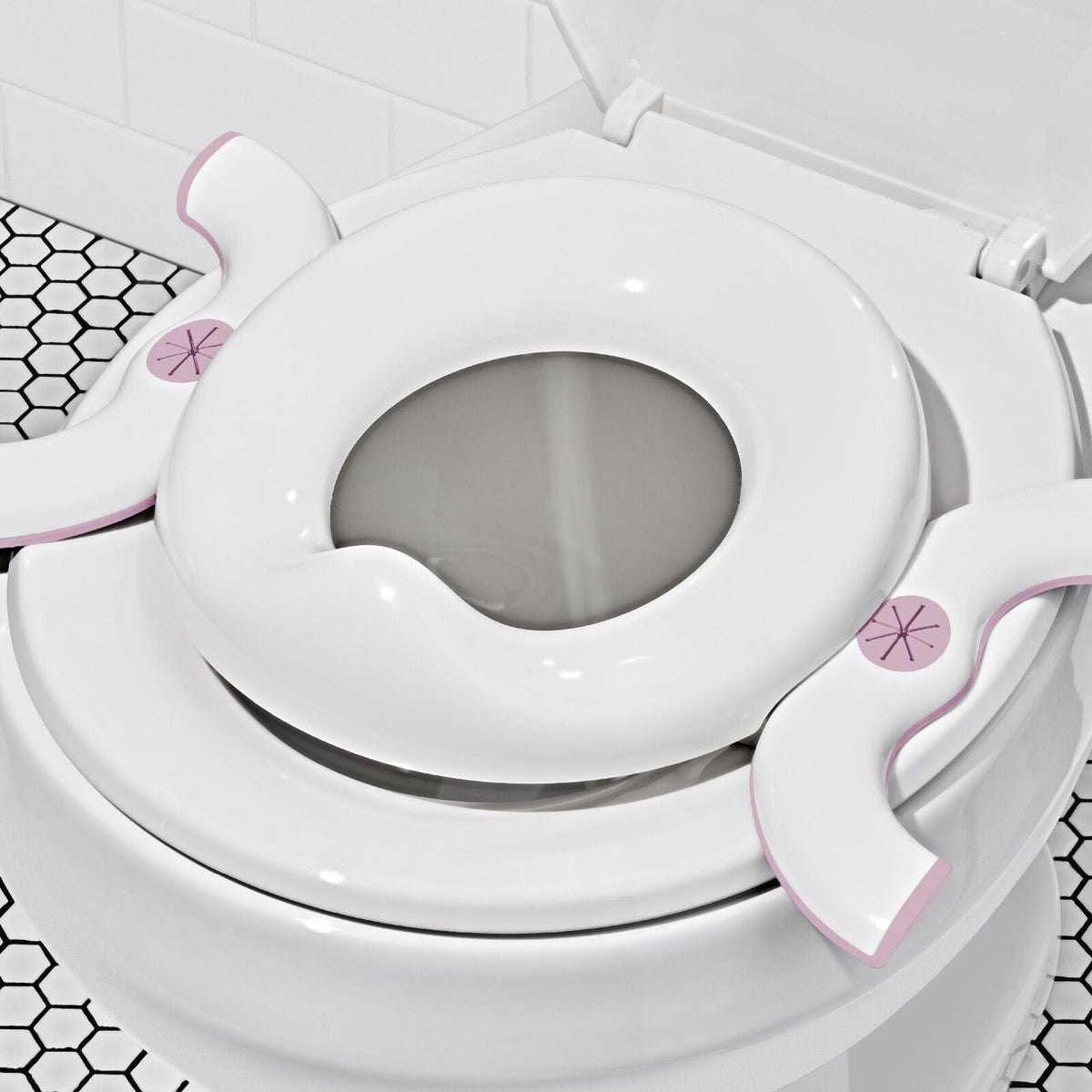 oxo-tot-2-in-1-go-potty-blossom-v5 tot_63172200_2in1-go-potty-blossom_pdp_03.jpeg