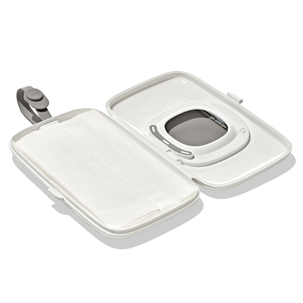 on-the-go-wipes-dispenser-c7 tot_63175100_otg-wipes-dispenser-drizzle_pdp_06.jpeg