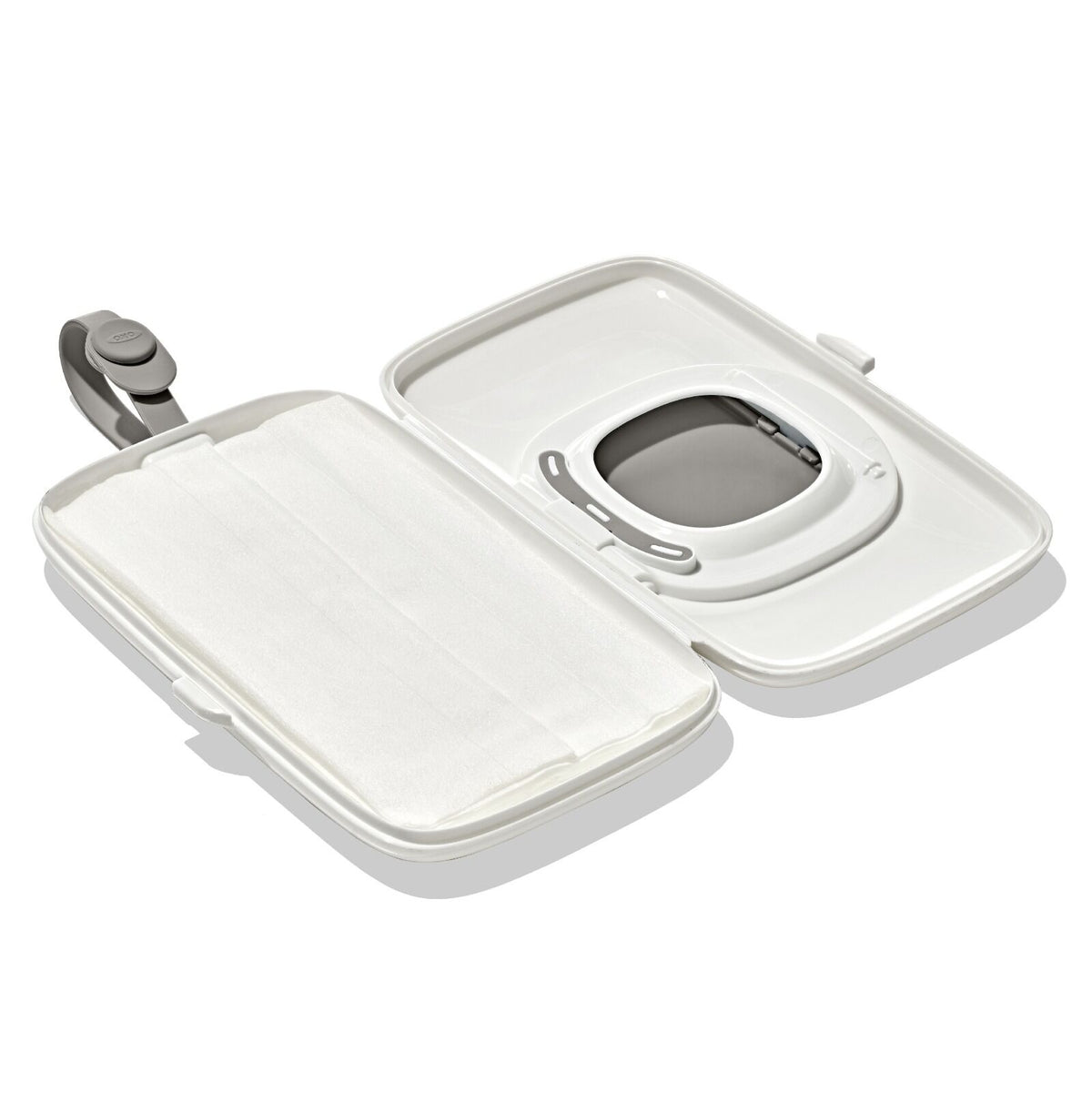 on-the-go-wipes-dispenser-c7 tot_63175100_otg-wipes-dispenser-drizzle_pdp_06.jpeg