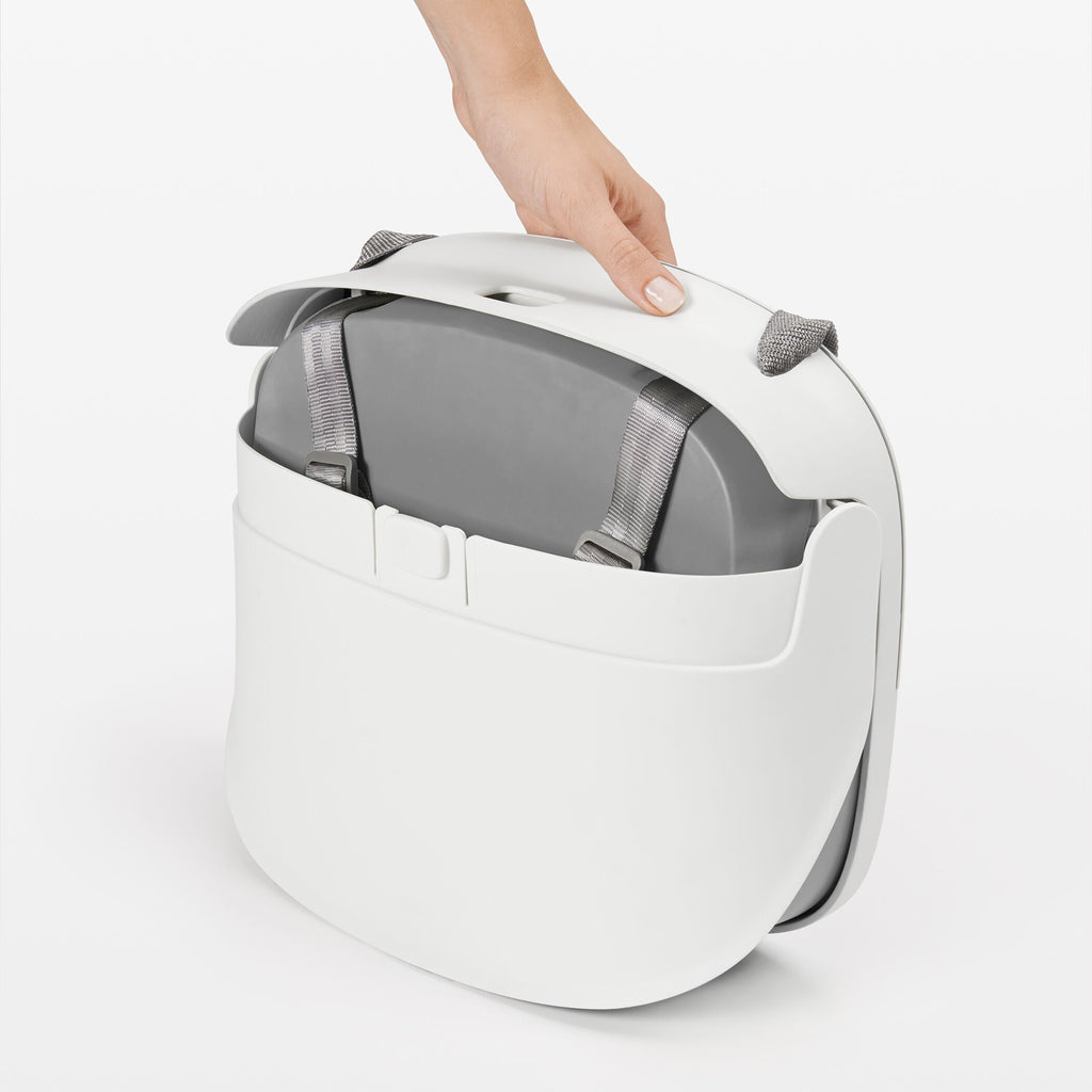 perch-booster-seat-with-straps-g8 tot_6394300_4a.jpg